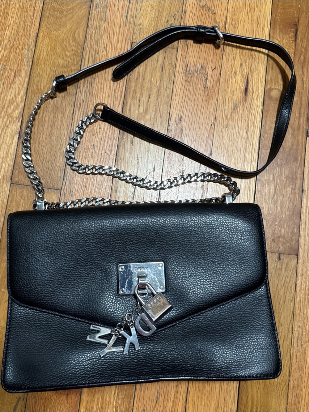 DKNY Womens Elissa Pebble Black Leather Flap Bag Crossbody One Size